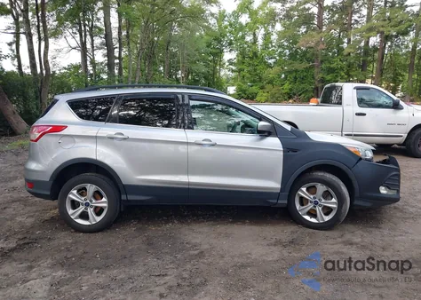 2016 Ford Escape Se z USA, uszkodzony, nr VIN 1FMCU9G93GUC65150